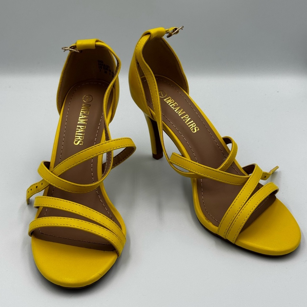 Dream Pairs GIGI Yellow Strappy Heels Ankle Strap Stiletto Sandals Size 7 EUC